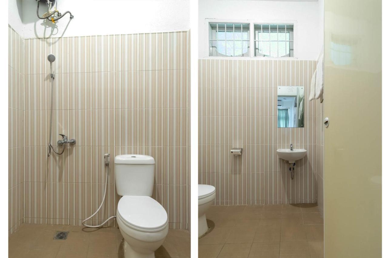 Hotel Oyo Living 2843 Raz House Syariah Medan Exterior foto